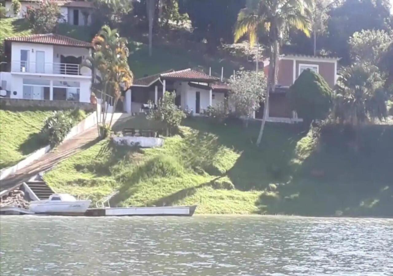 Maravilhoso Sitio Na Beira Da Represa Villa Igaratá Buitenkant foto